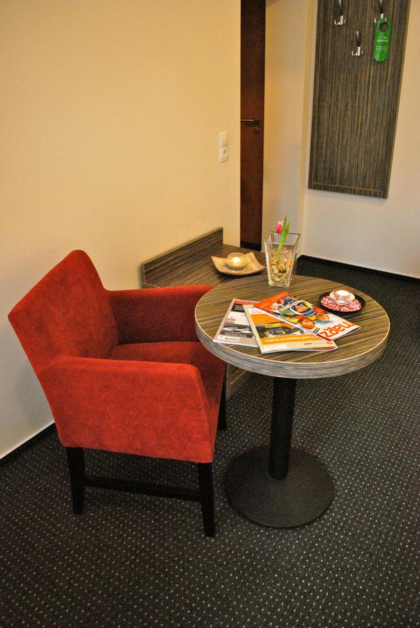 Hotel Dietrichsdorfer Hof Киль Экстерьер фото