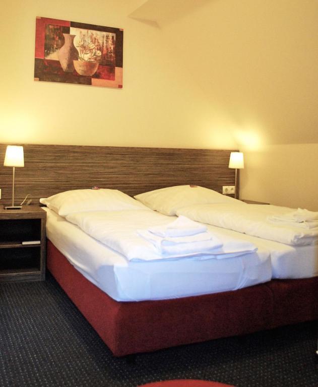 Hotel Dietrichsdorfer Hof Киль Номер фото